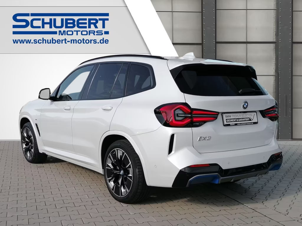 BMW iX3