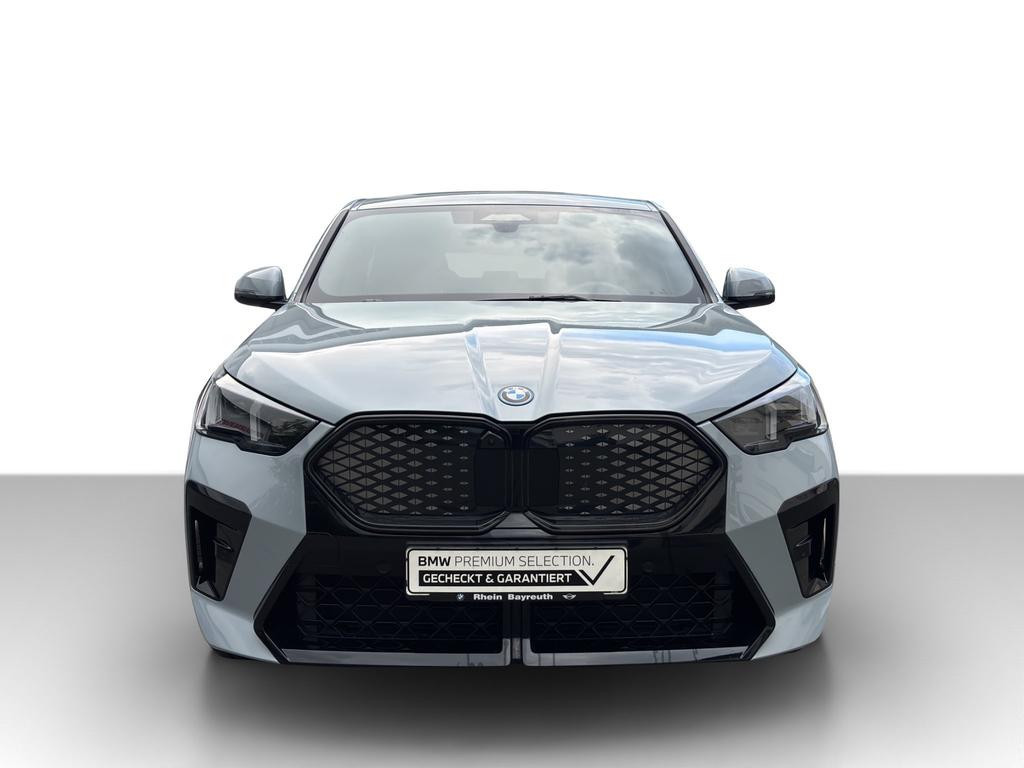 BMW iX2