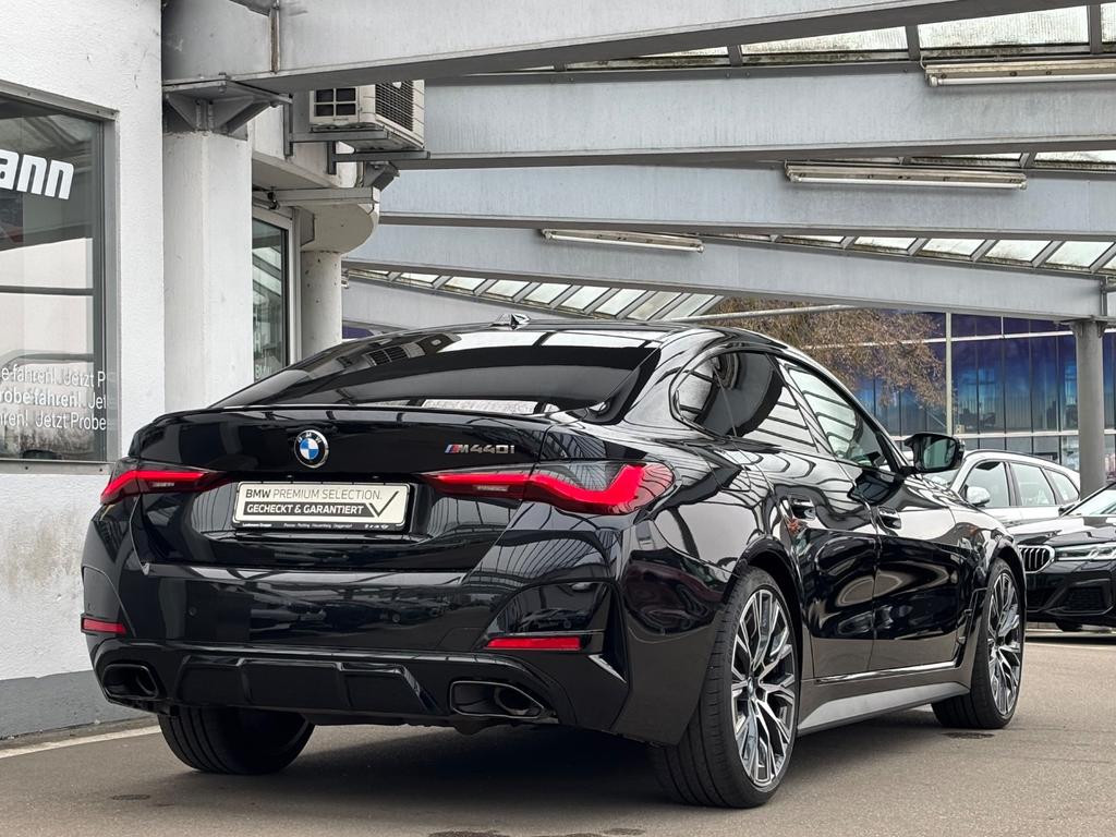 BMW M440