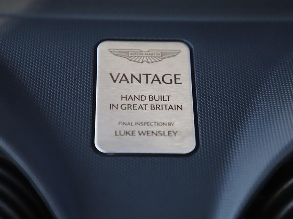 Aston Martin V8 Vantage