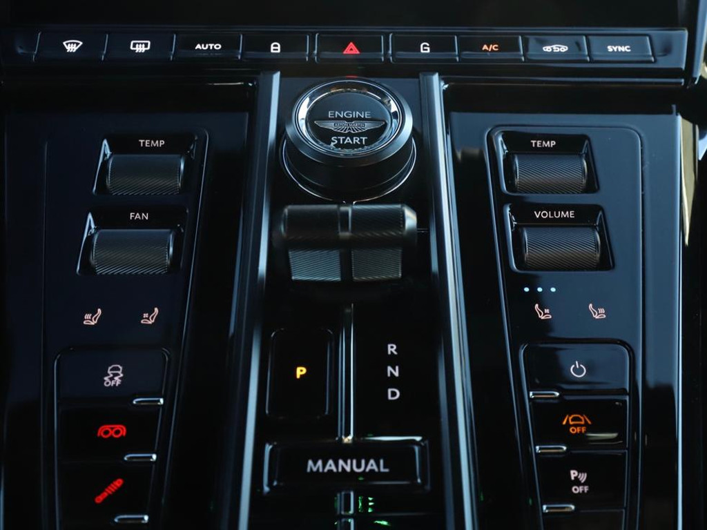 Aston Martin V8 Vantage