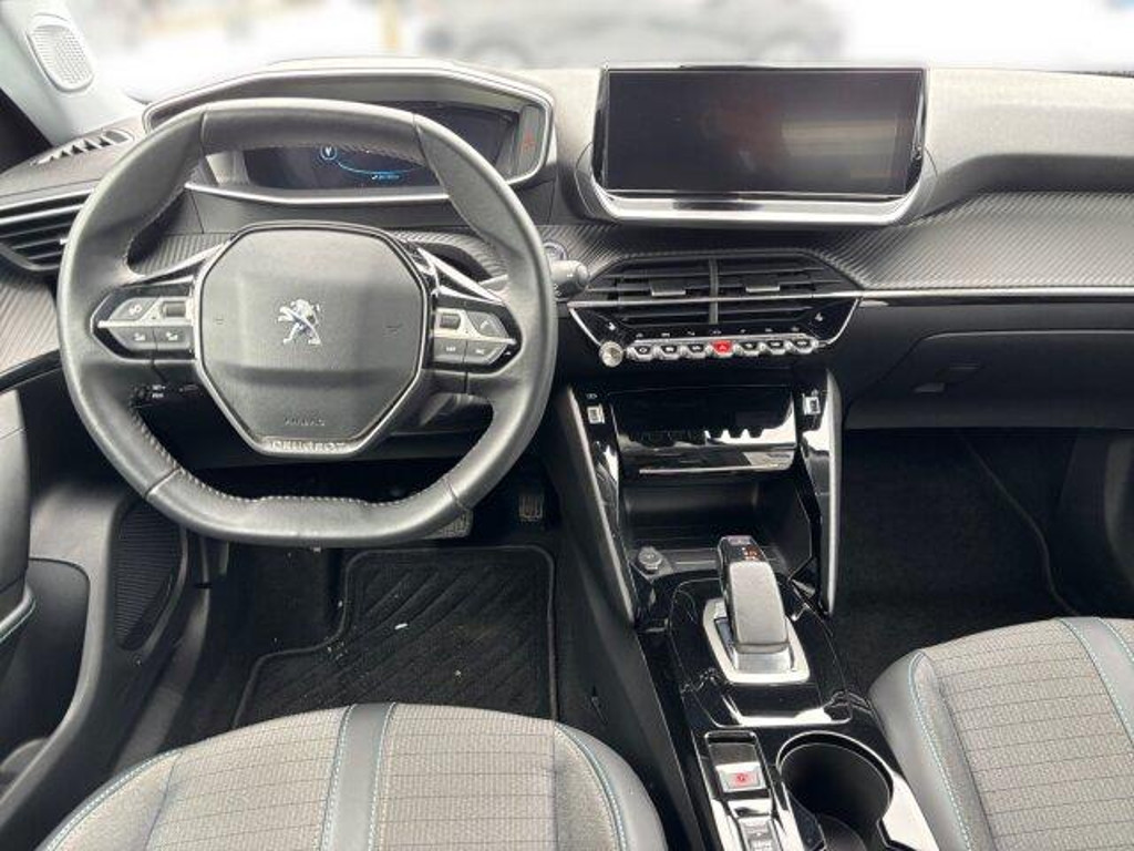 Peugeot e-2008