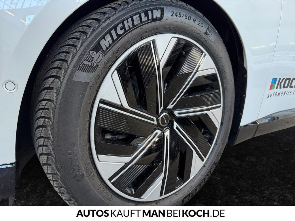 Volvo ES90