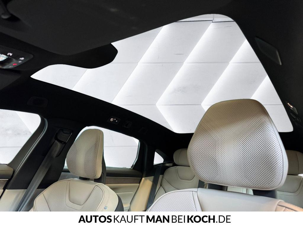 Volvo ES90