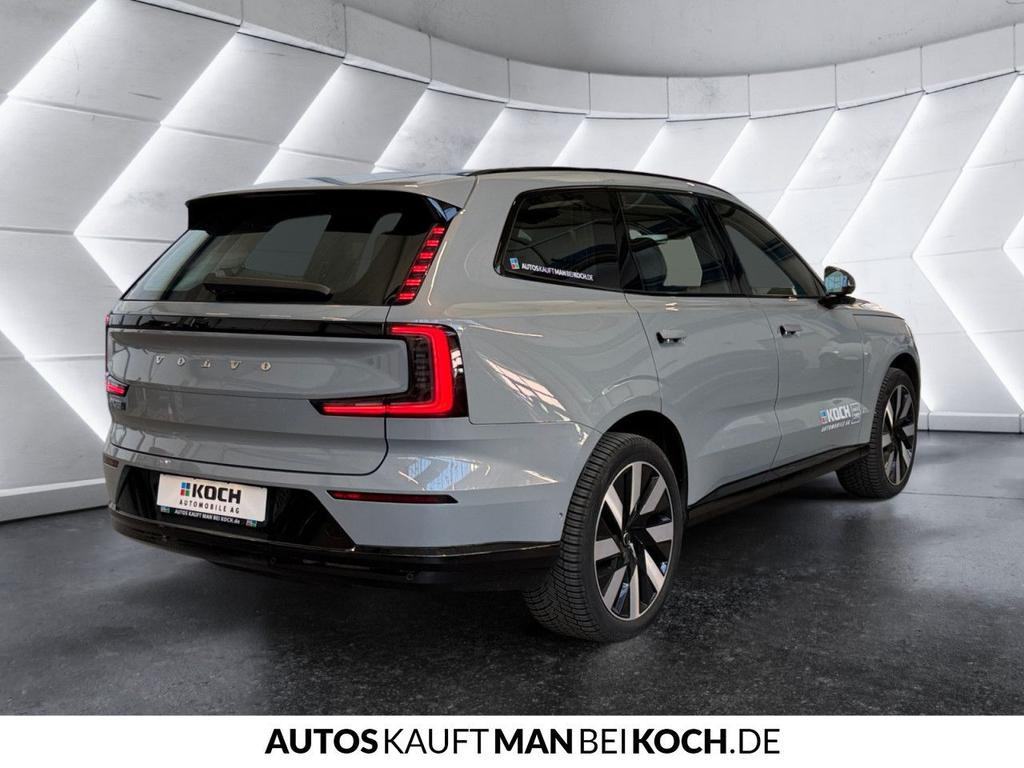 Volvo EX90