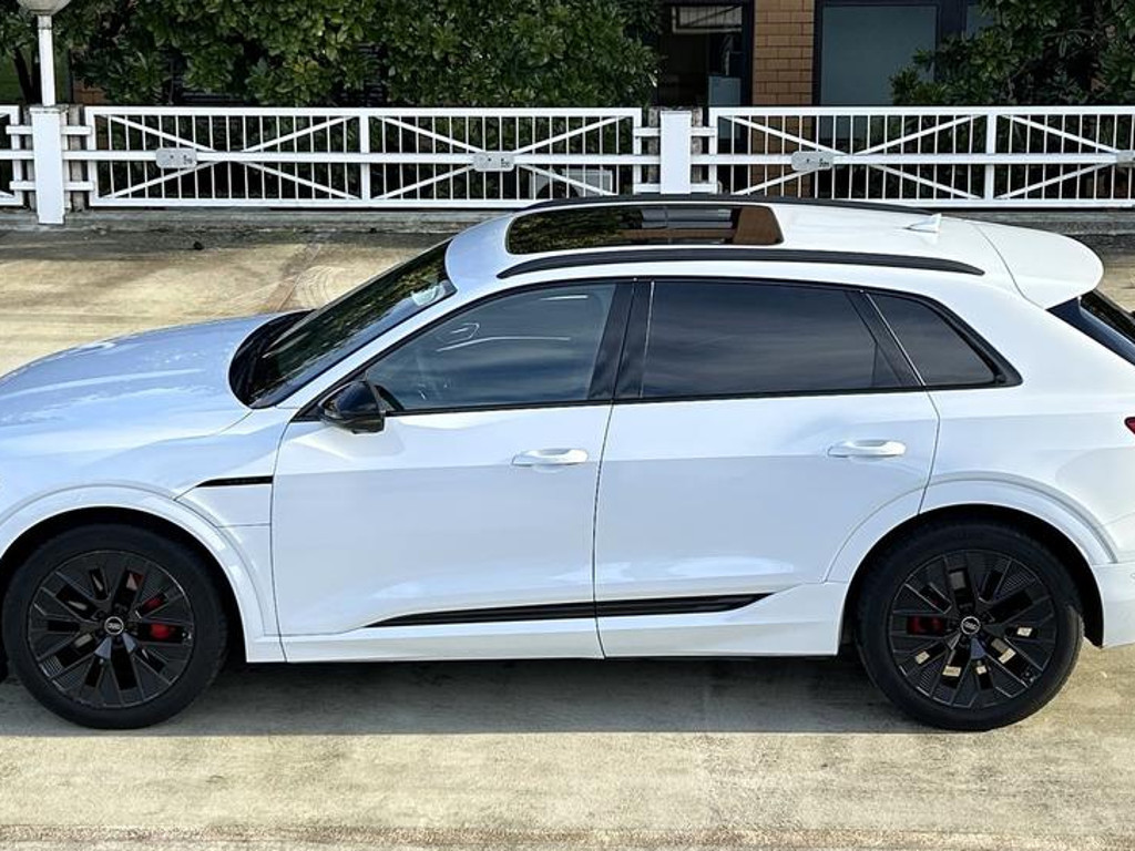 Audi Q8 e-tron