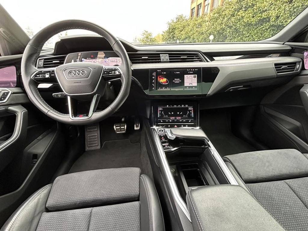 Audi Q8 e-tron
