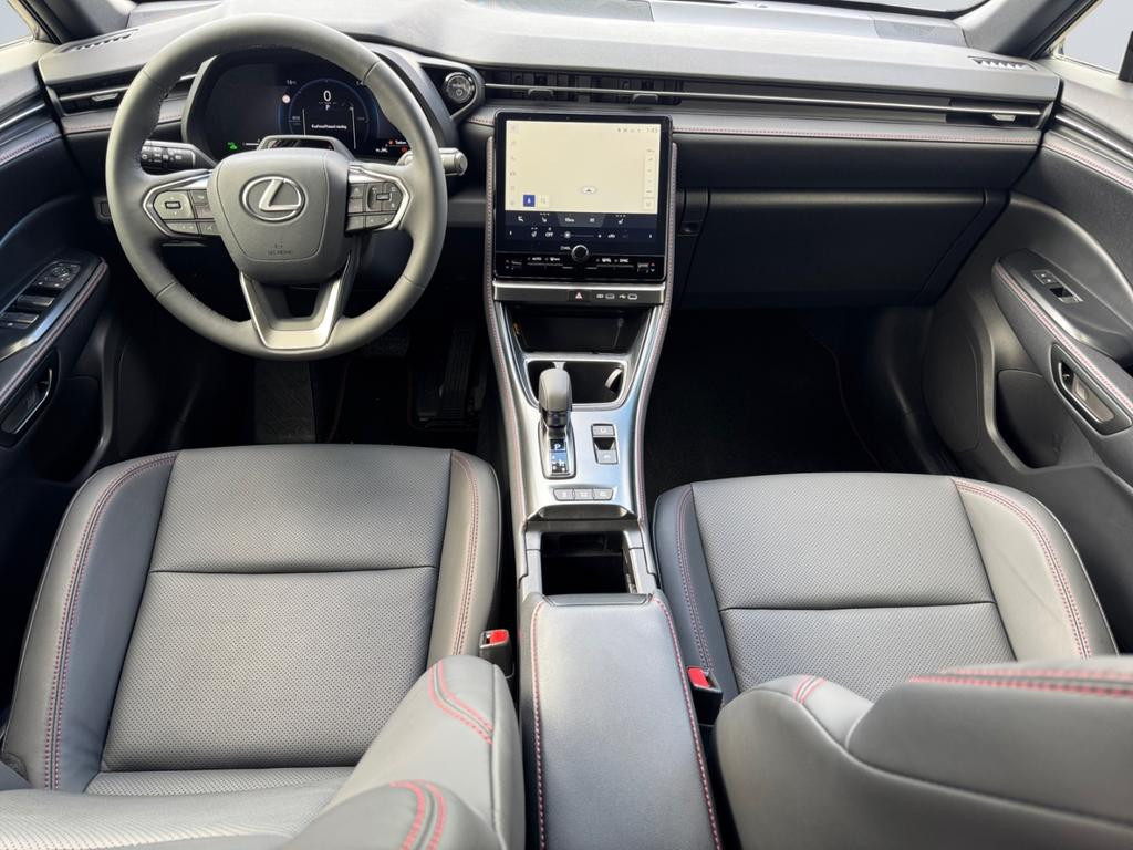 Lexus LBX