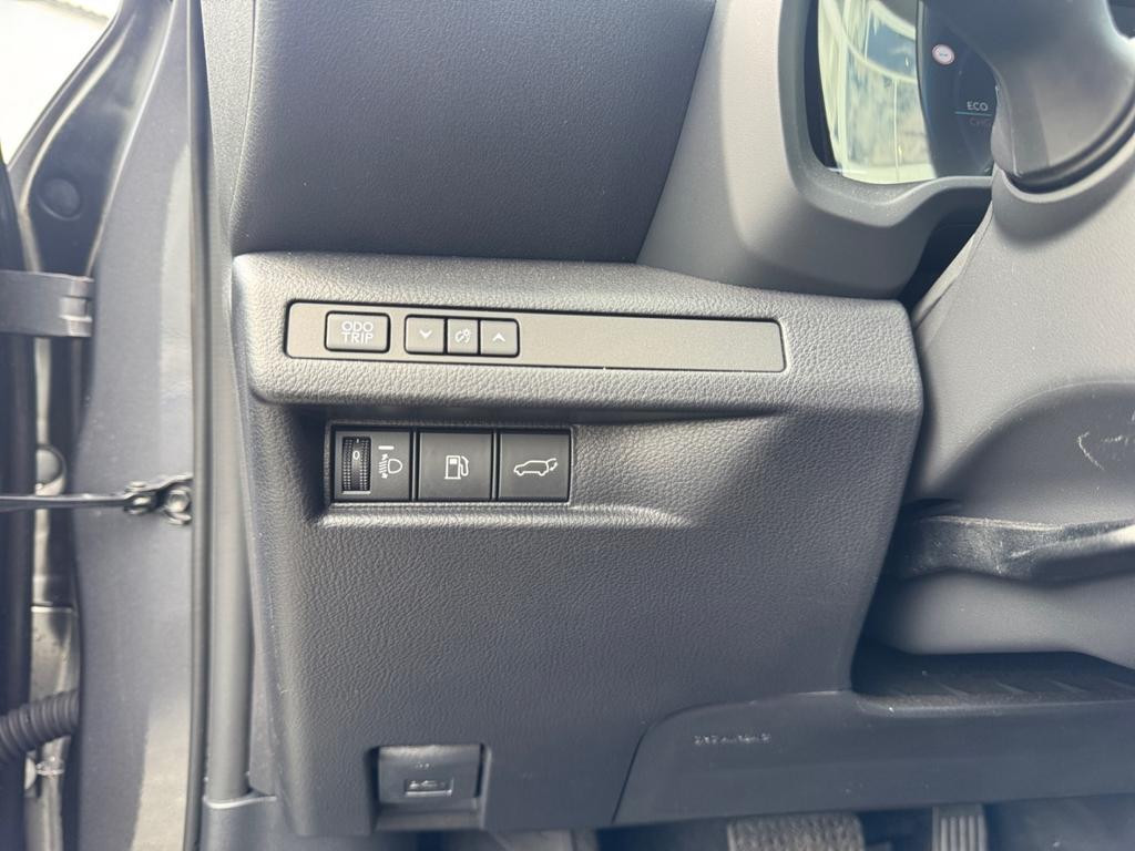 Lexus LBX