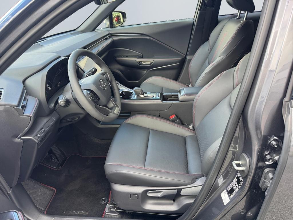 Lexus LBX
