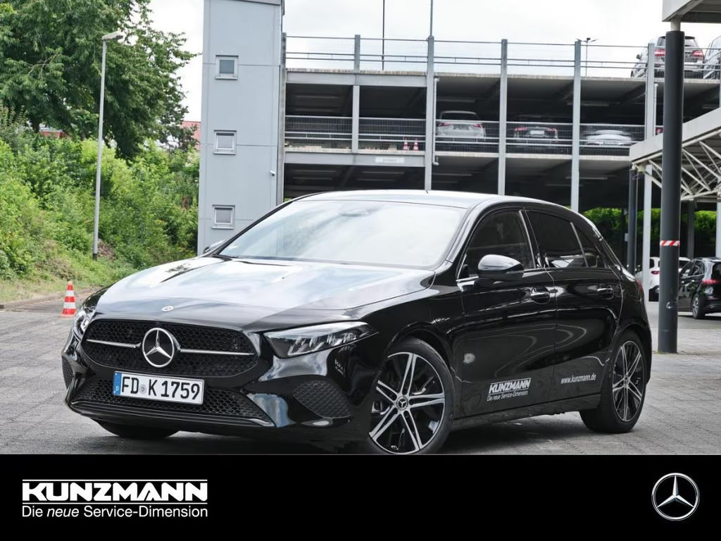 Mercedes-Benz A-Klasse A 200 Progressive Hatchback