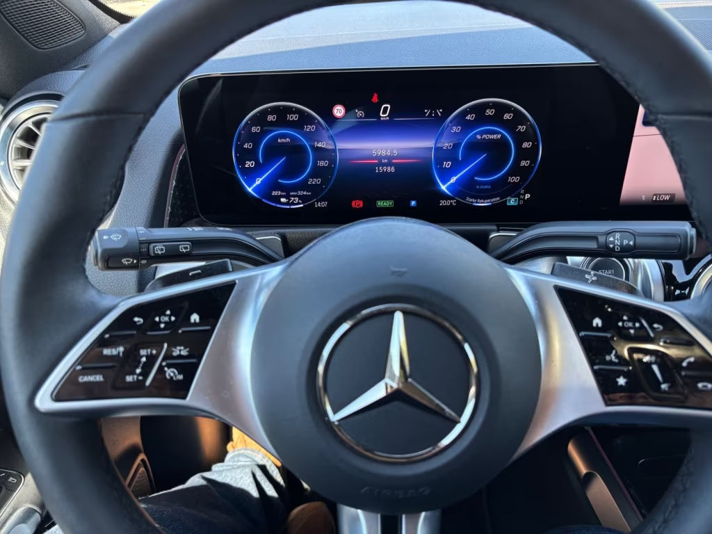 Mercedes-Benz E-Klasse EQB 4MATIC Progressive 300