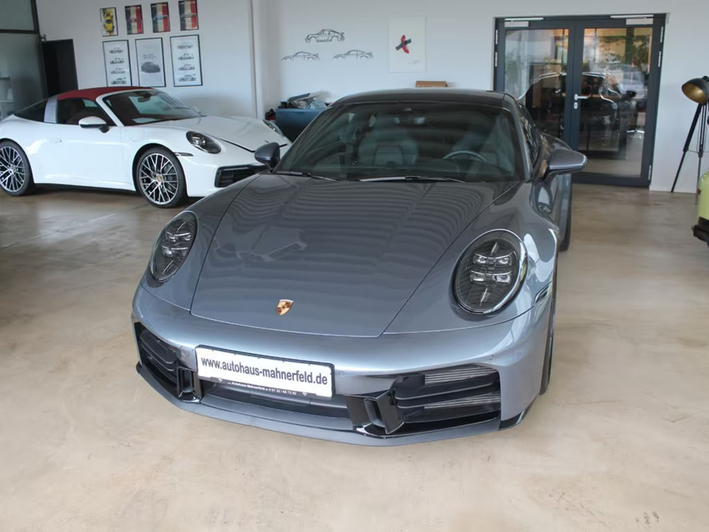 Porsche 911 992 Carrera