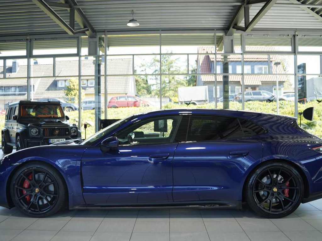 Porsche Taycan