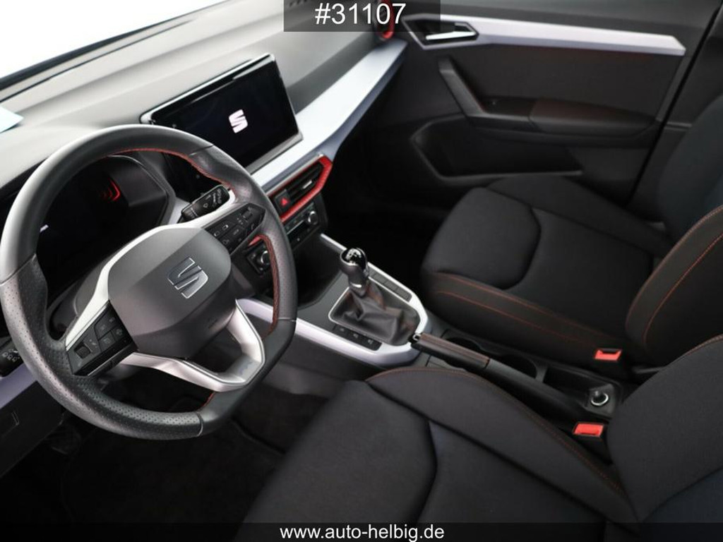 Seat Arona