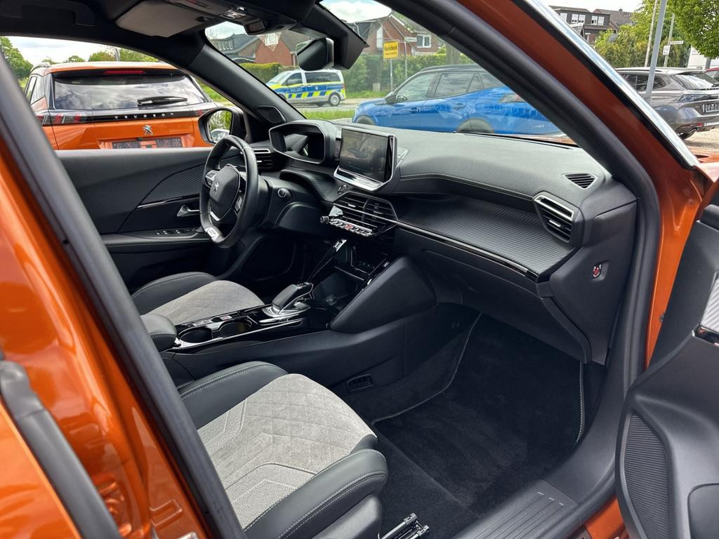 Peugeot e-2008
