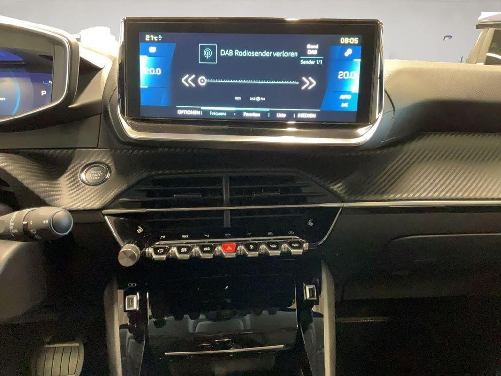 Peugeot e-208