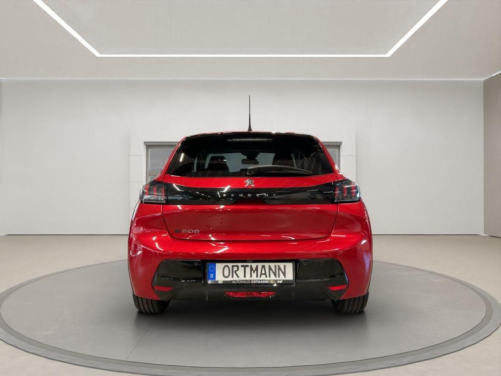 Peugeot e-208