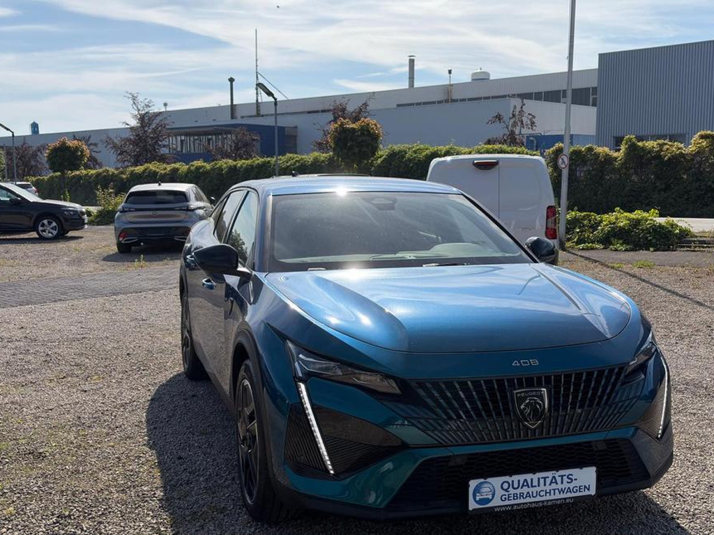 Peugeot 408