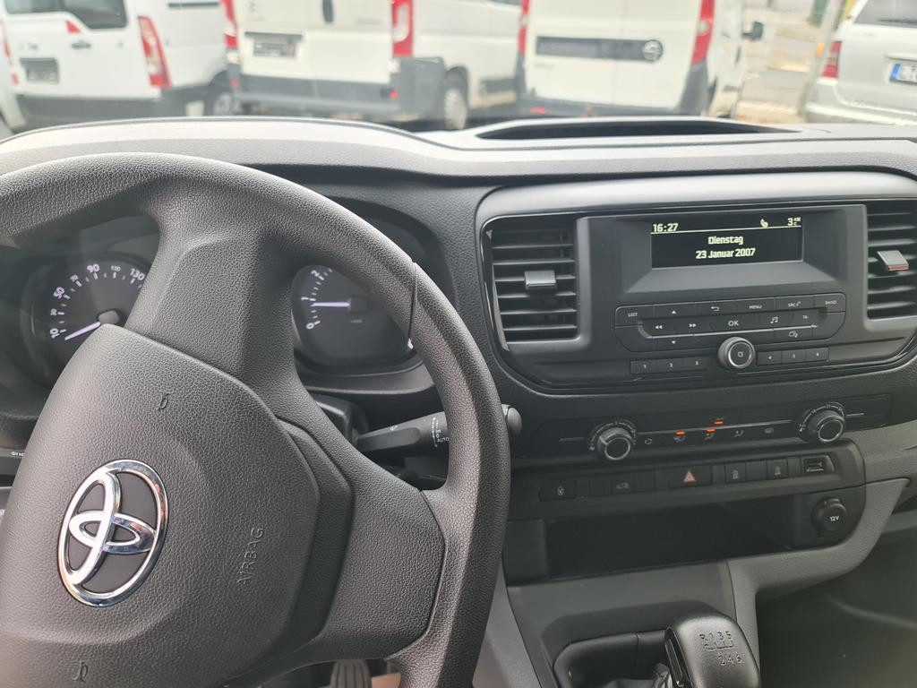 Toyota Proace (Verso)