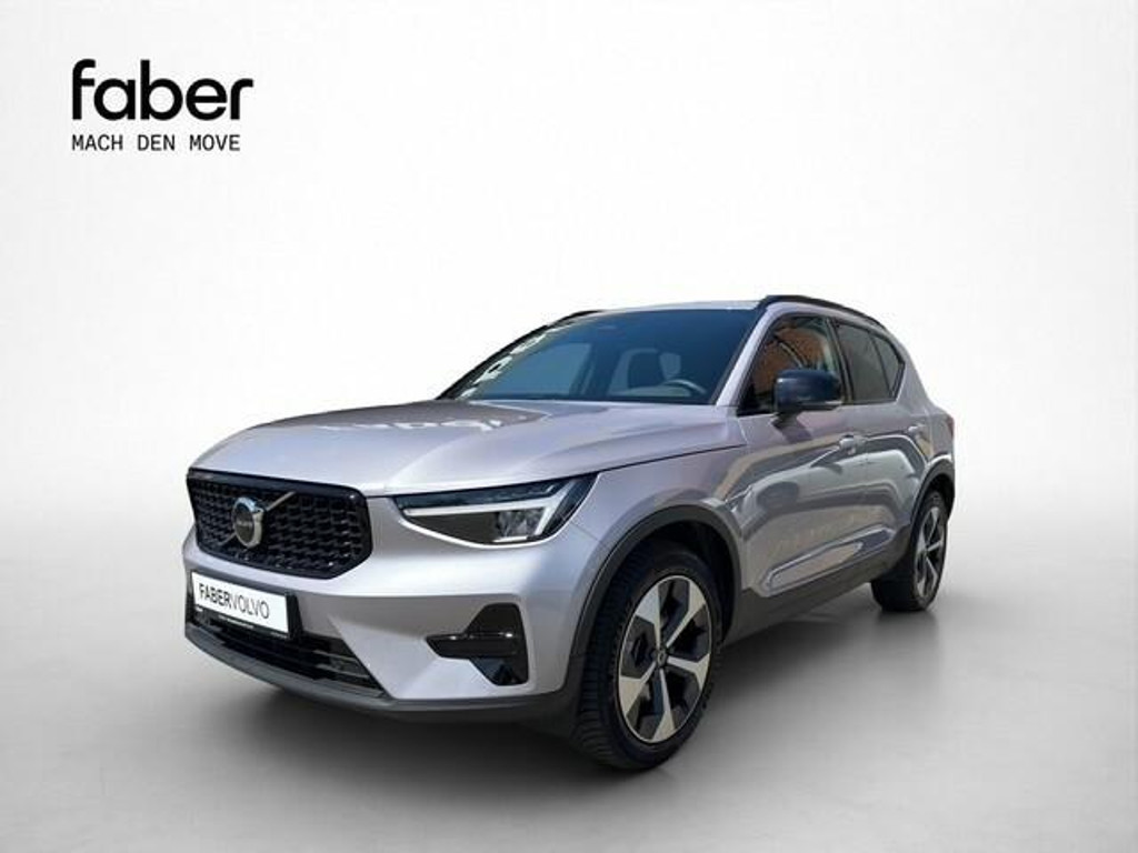 Volvo XC40 Plus Dark