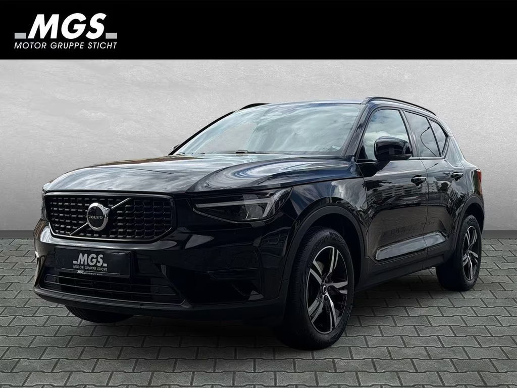 Volvo XC40 Plus Dark
