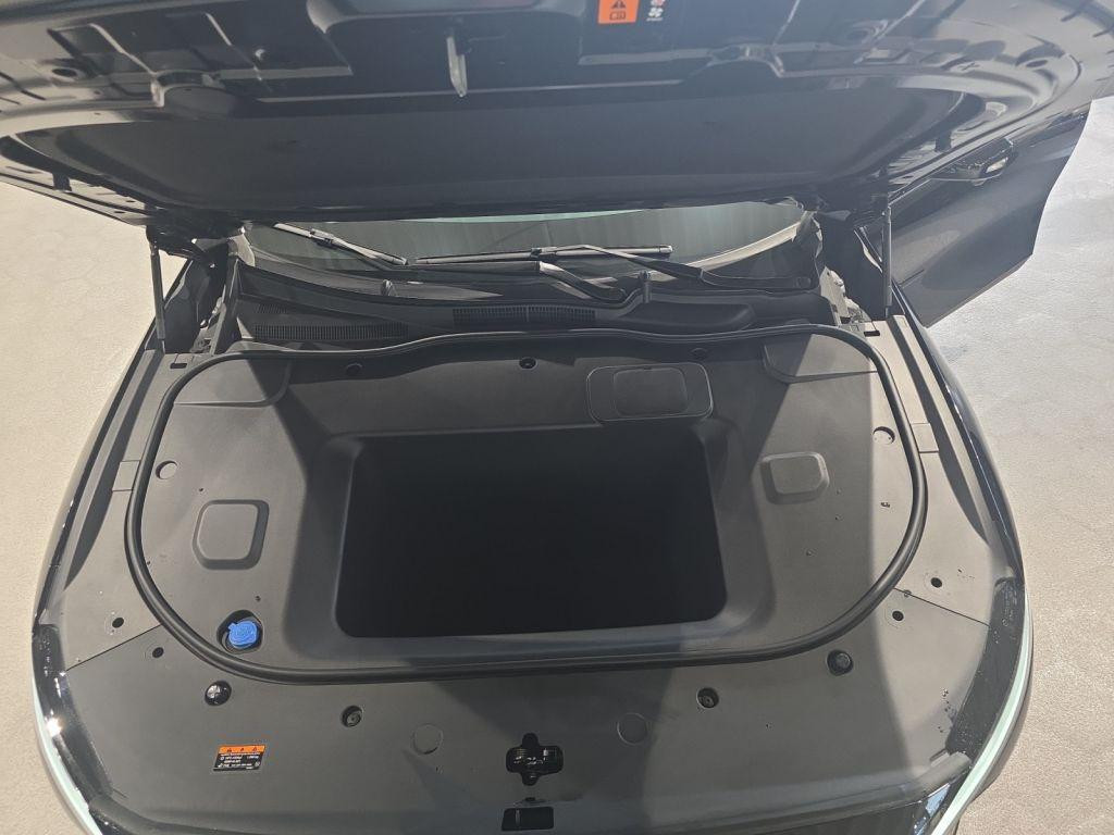 Mazda 6e