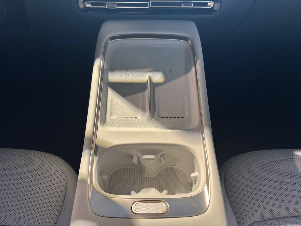 Xpeng P7