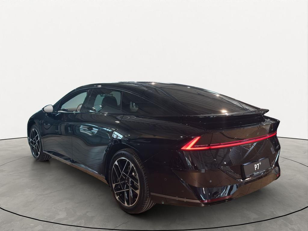 Xpeng P7