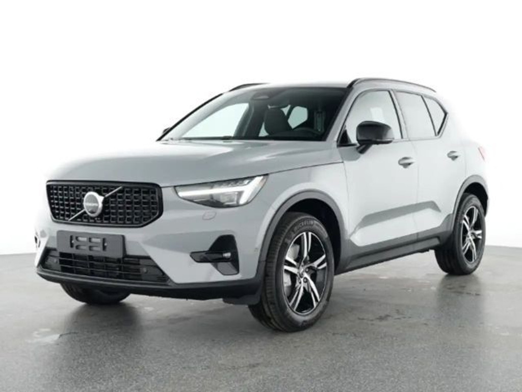 Volvo XC40 Plus Dark