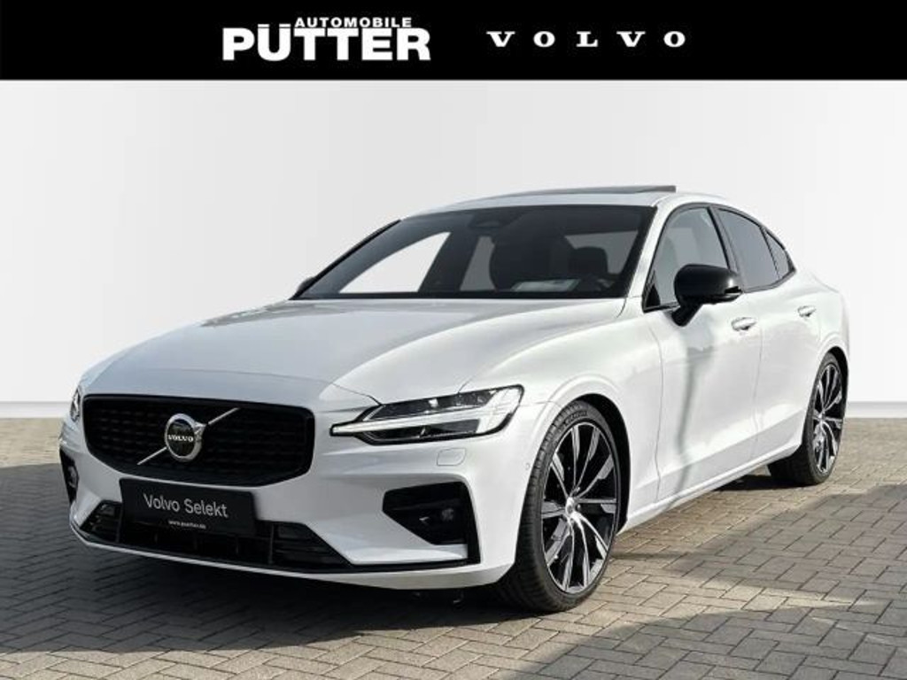 Volvo S60 AWD Plus Dark