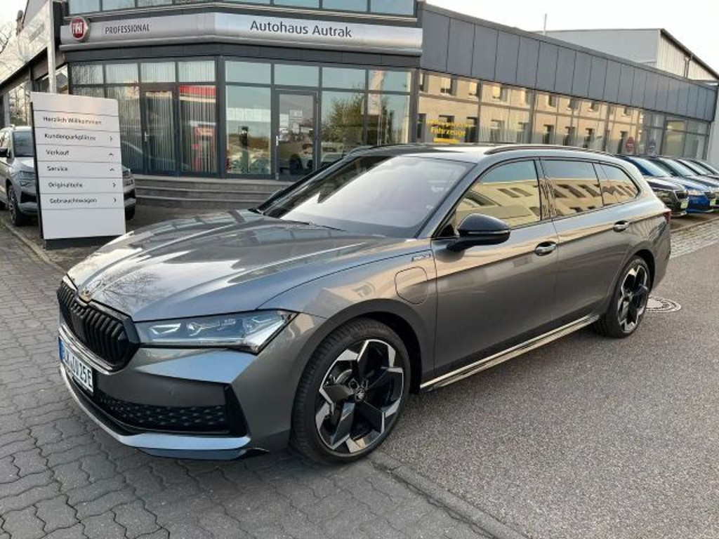 Skoda Superb Combi Sportline iV 1.5 TSI