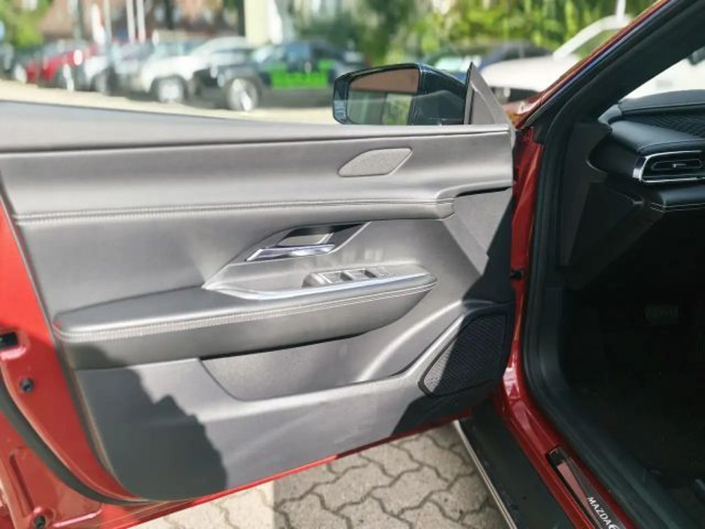 Mazda 6e
