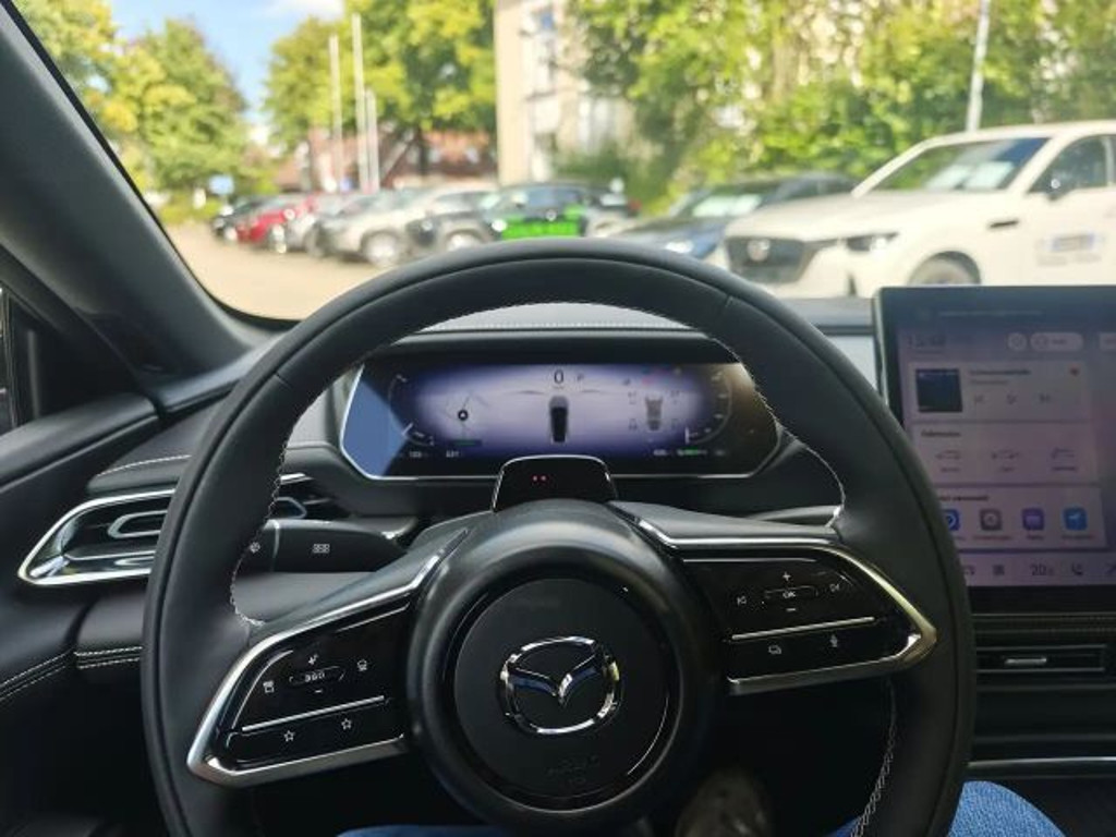 Mazda 6e