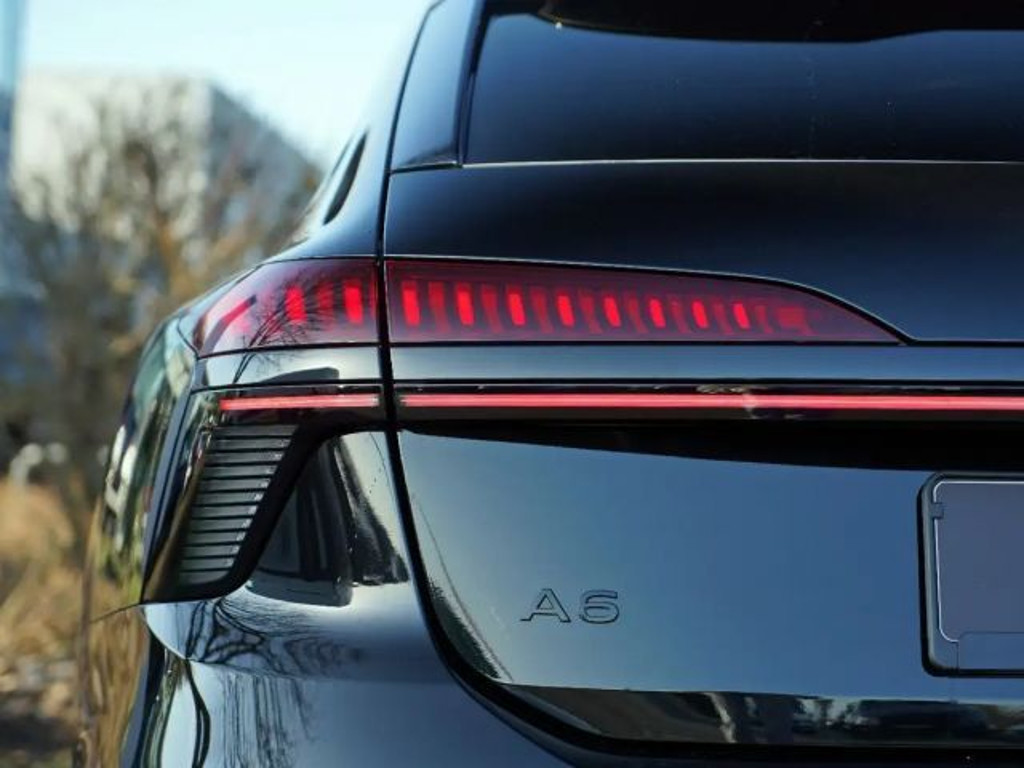 Audi A6 e-tron