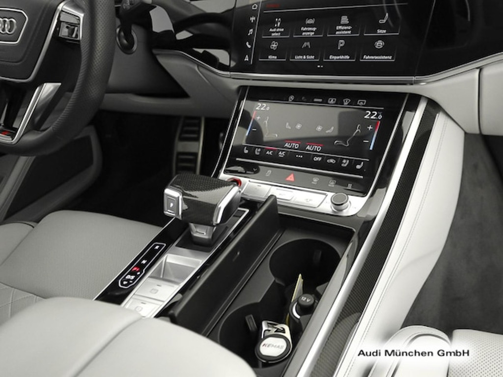 Audi S8