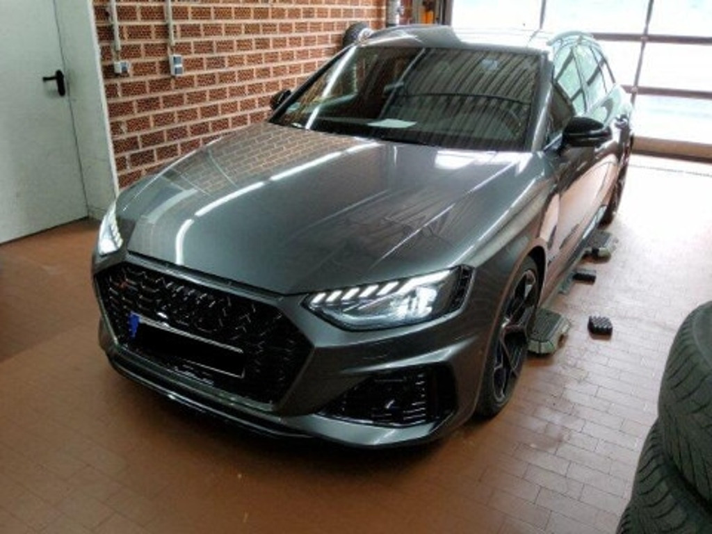Audi RS4