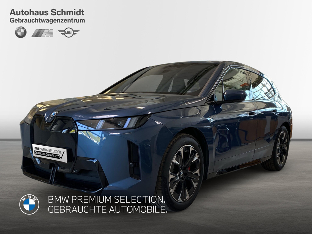 BMW iX xDrive60