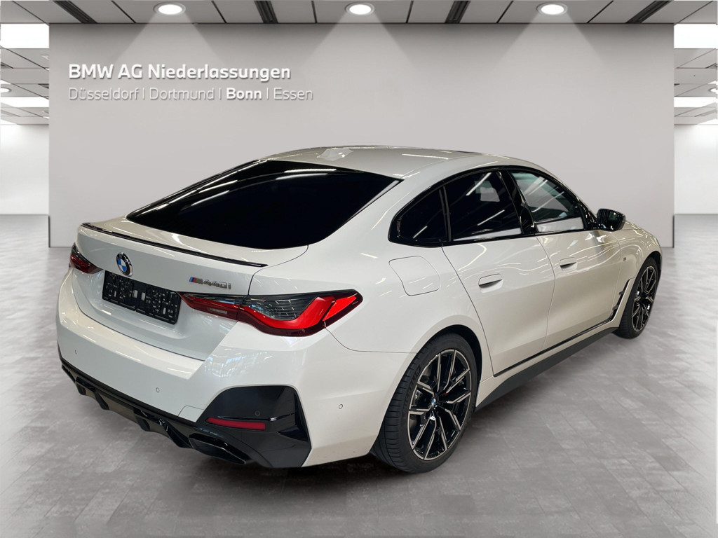 BMW M440
