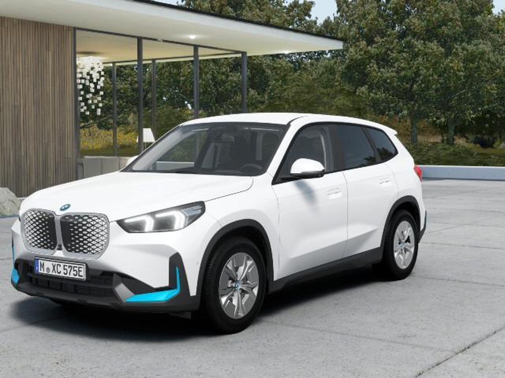 BMW iX1 xDrive30