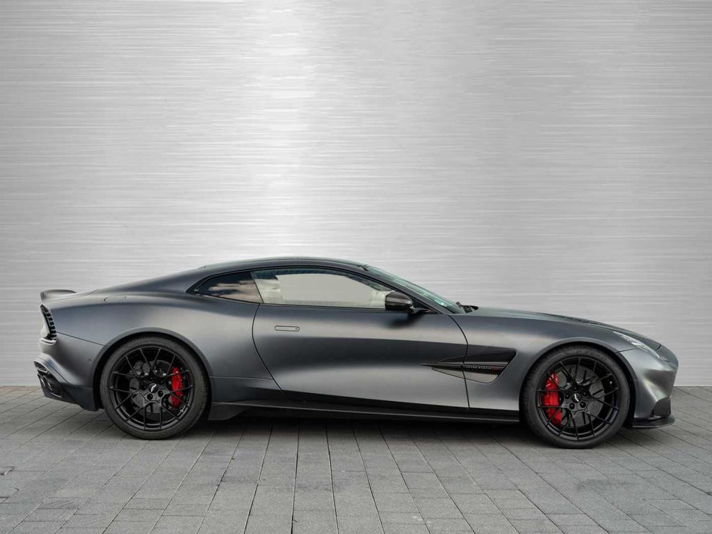 Aston Martin Vanquish