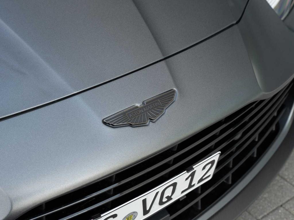 Aston Martin Vanquish