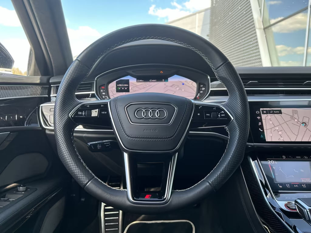 Audi S8