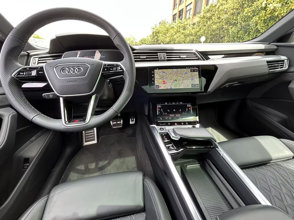 Audi Q8 e-tron