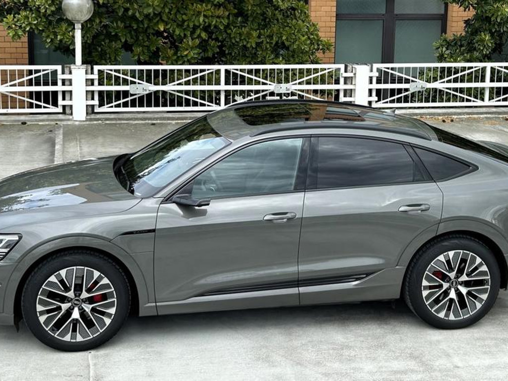 Audi Q8 e-tron