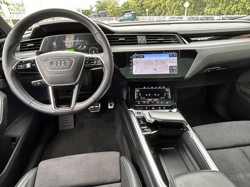 Audi Q8 e-tron