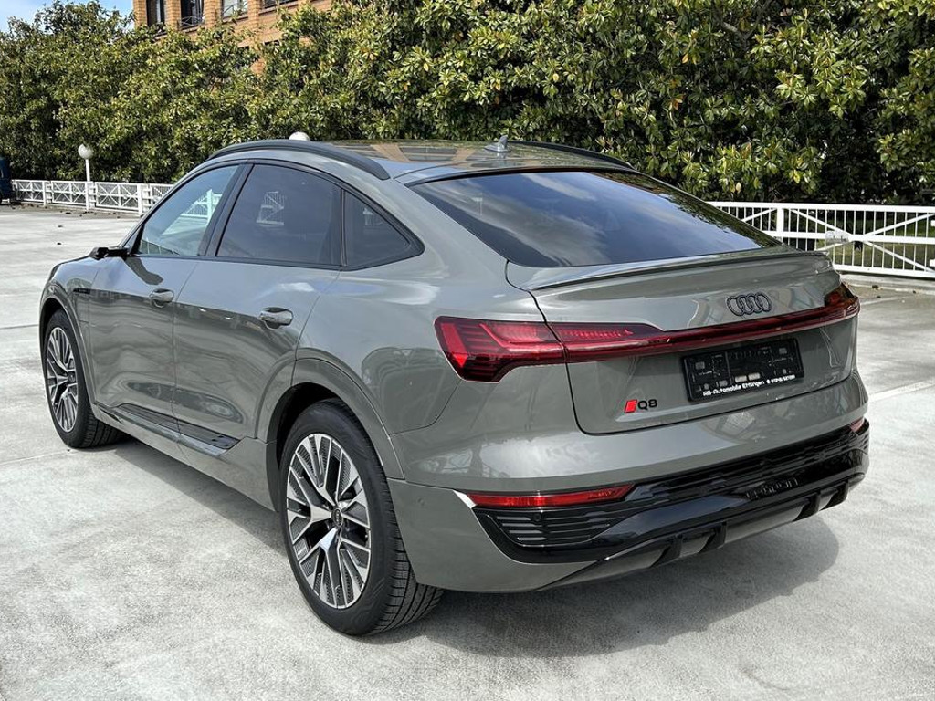 Audi Q8 e-tron