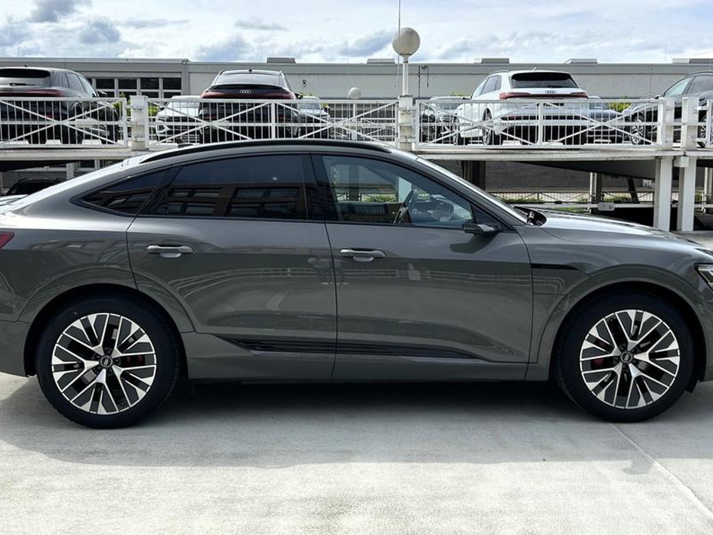 Audi Q8 e-tron