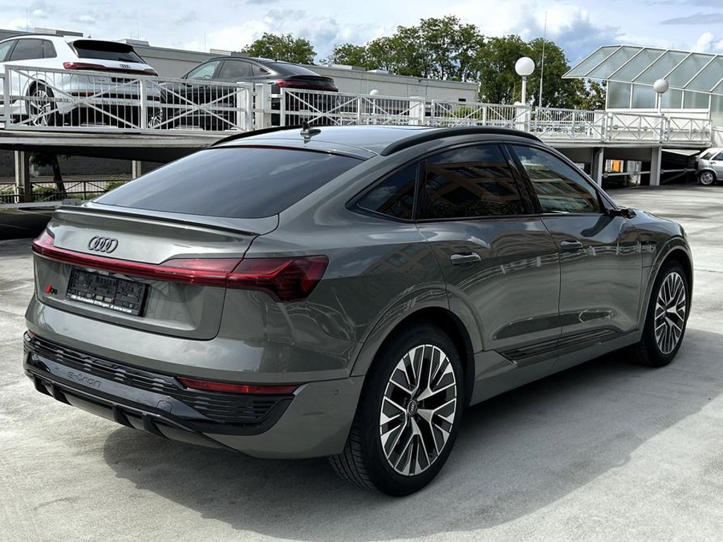 Audi Q8 e-tron