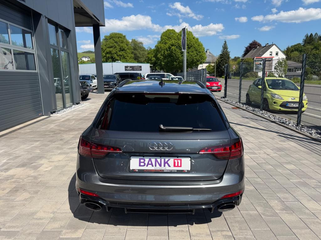Audi RS4